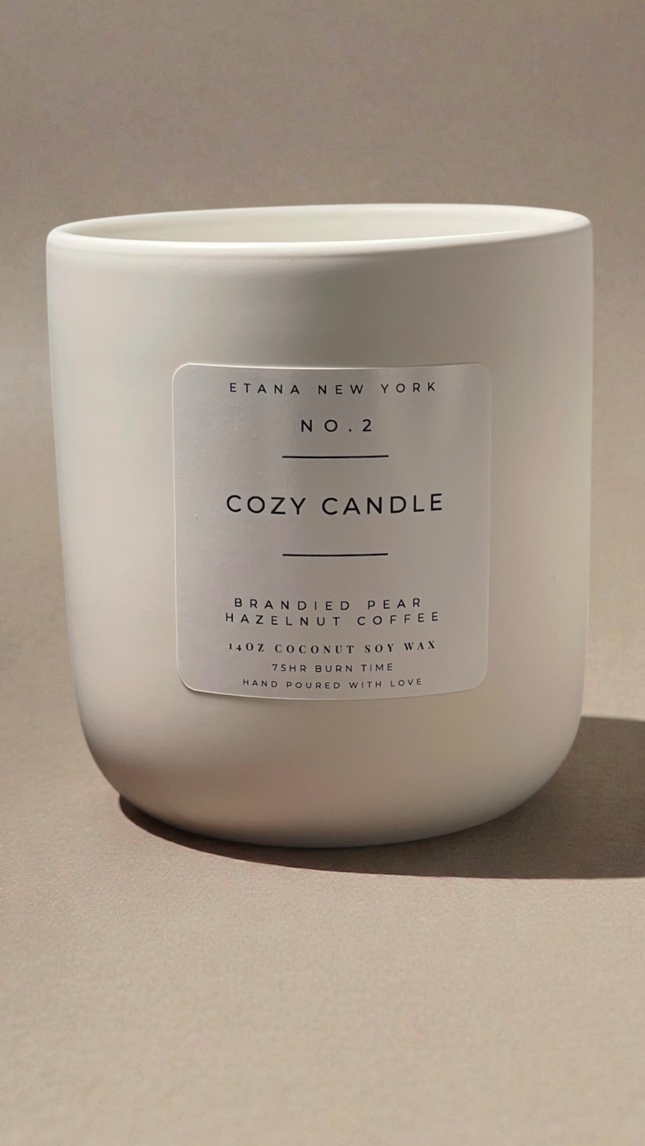 Café Brandie de Pera y Avellana - 14 oz. vela acogedora